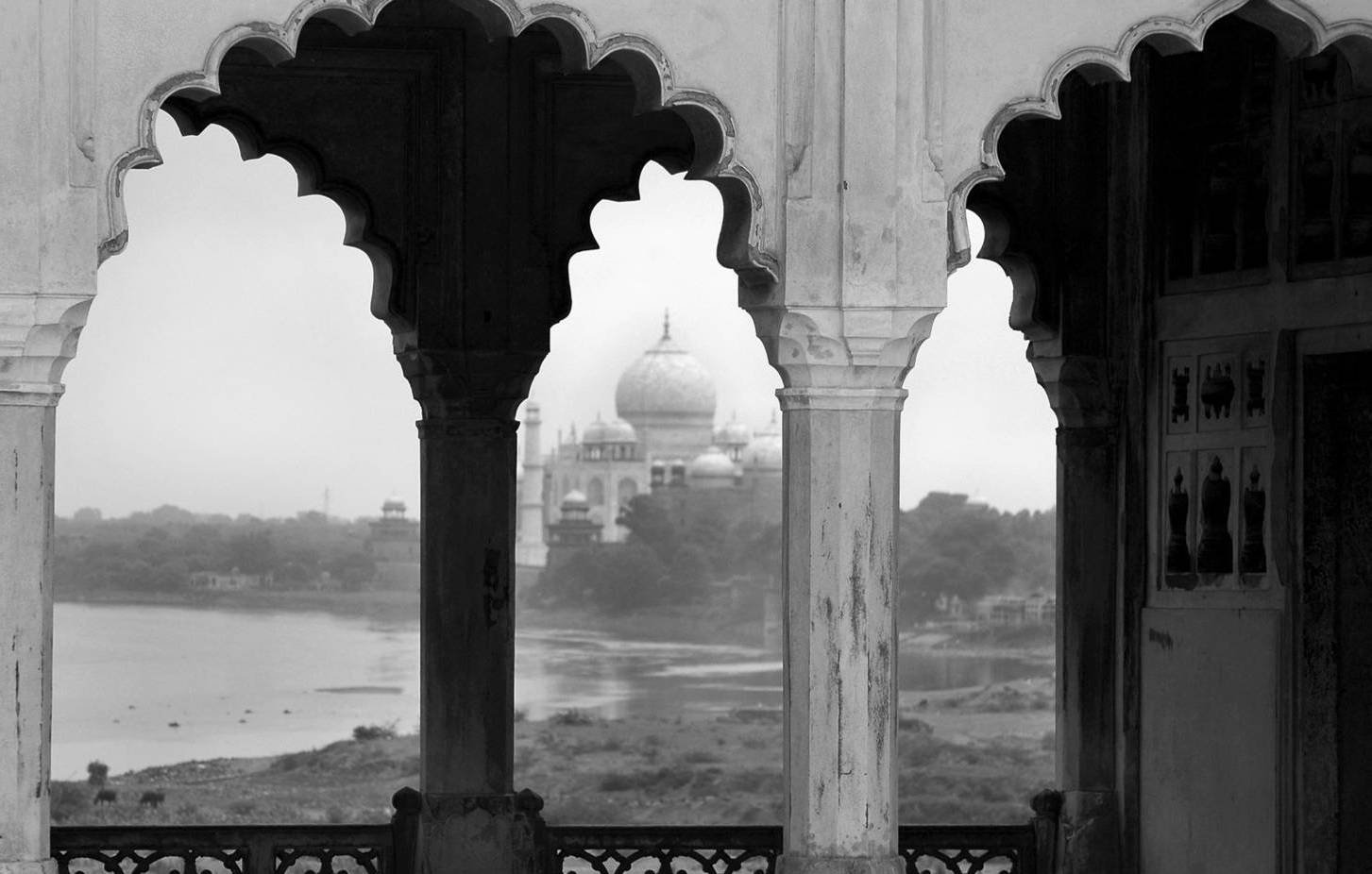 mystery of missing taj mahal